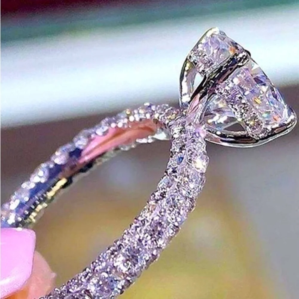 Elegant 1ct Diamond Ring